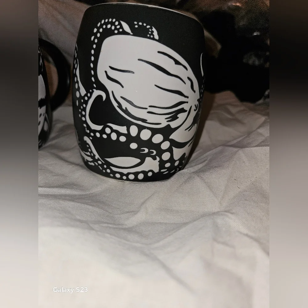 Monterey Bay Aquarium Mugs - Picture 5 of 7